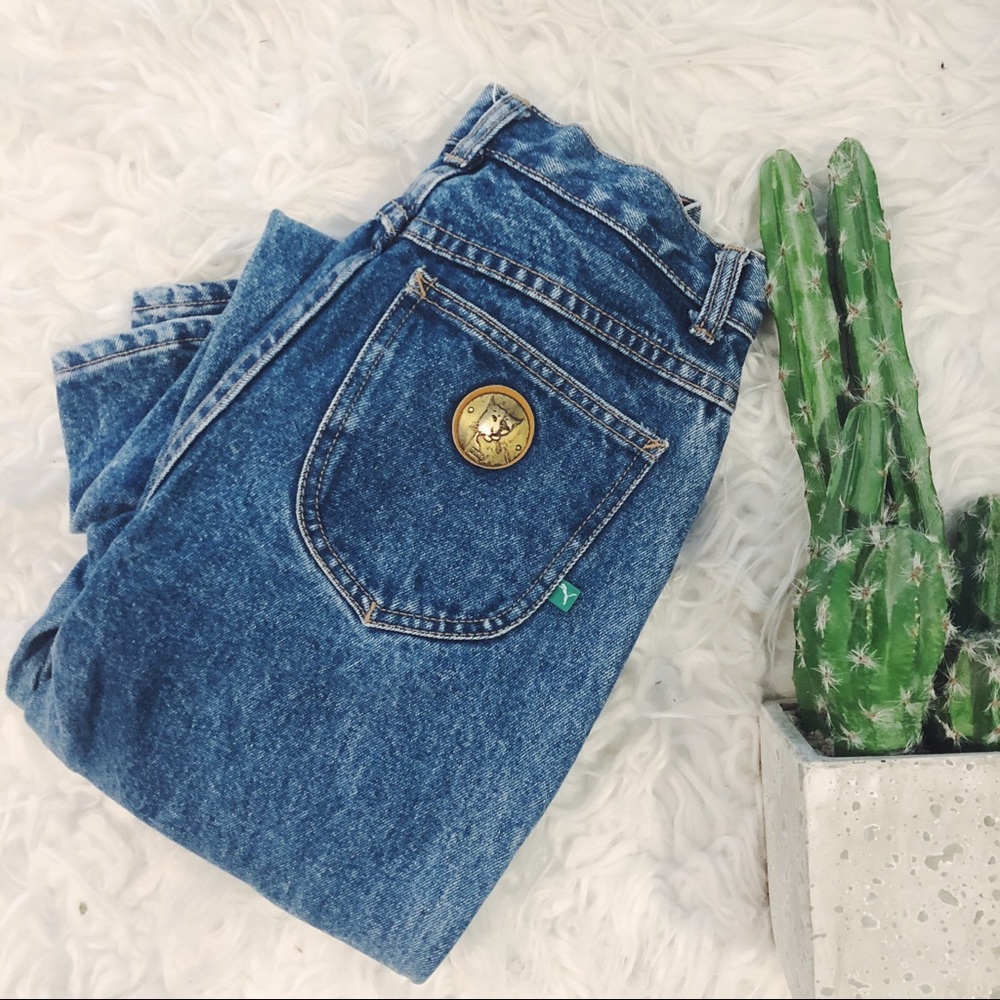 Vintage Puma Mom Jeans High Waisted Sz 2